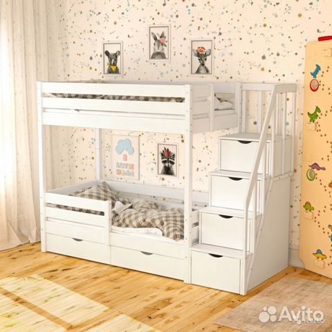 Детская двухъярусная кровать