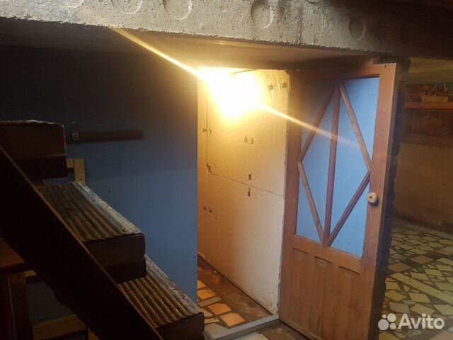 Гараж, > 30 м²