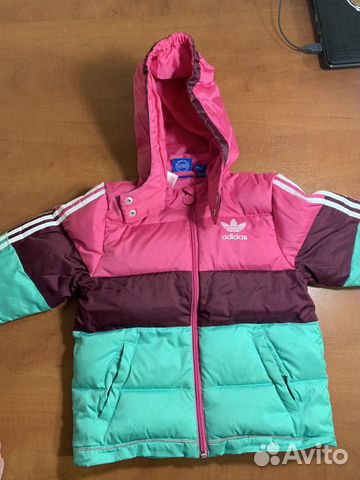 Зимняя куртка и ботинки из единой коллекции Adidas Зимняя куртка и ботинки из единой коллекции Adidas