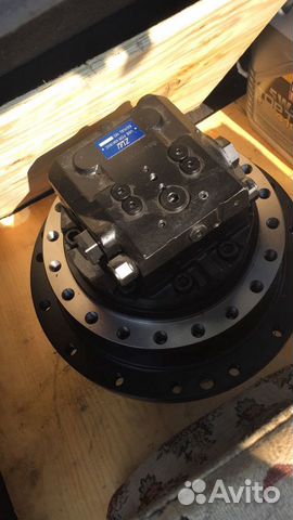 Редуктор хода Komatsu PC128