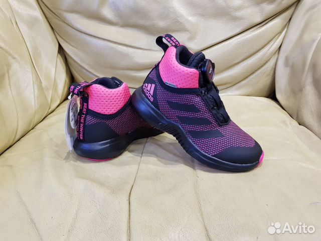 Кроссовки Adidas новые утеплённые 30 и 35 Кроссовки Adidas новые утеплённые 30 и 35