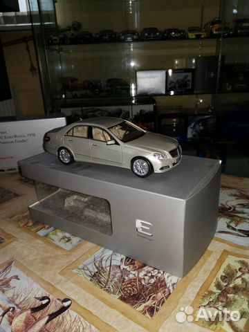 Minichamps 2009 Mercedes E Clase Distribuidor 1:18