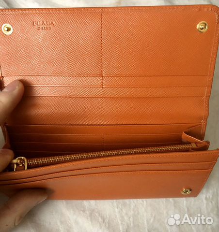 Новый Кошелек prada (оригинал) Новый Кошелек prada (оригинал)