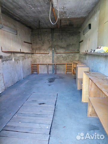 Гараж, > 30 м²