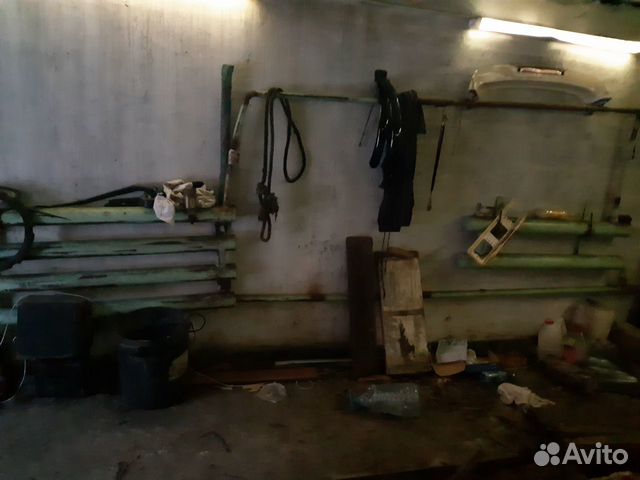 Гараж, > 30 м²