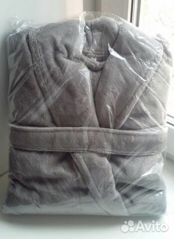 Новый мужской теплый халат. Новые халаты банные Новый мужской теплый халат. Новые халаты банные