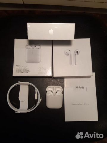 AirPods с кейсом