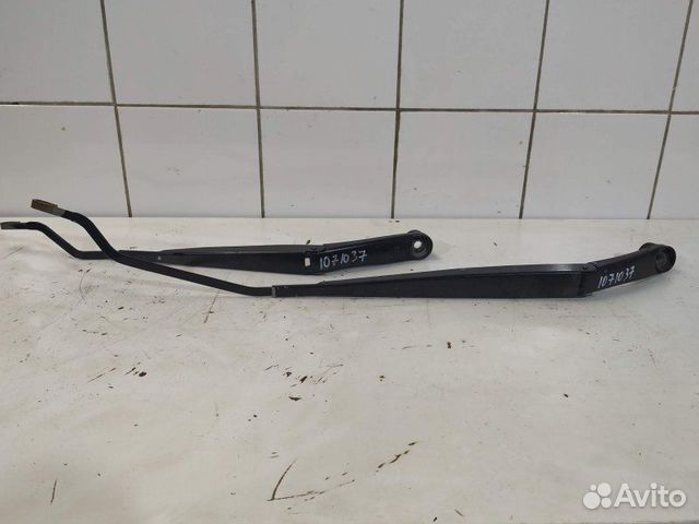 Поводки дворников 983101R000 Kia Rio 3 Поводки дворников 983101R000 Kia Rio 3