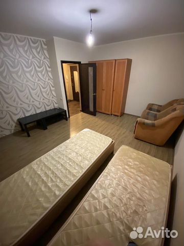 1-к квартира, 35 м², 8/10 эт.