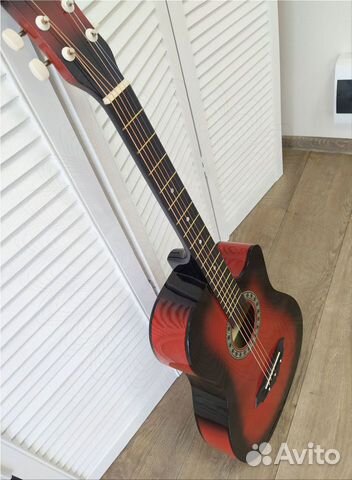 Гитара новая
