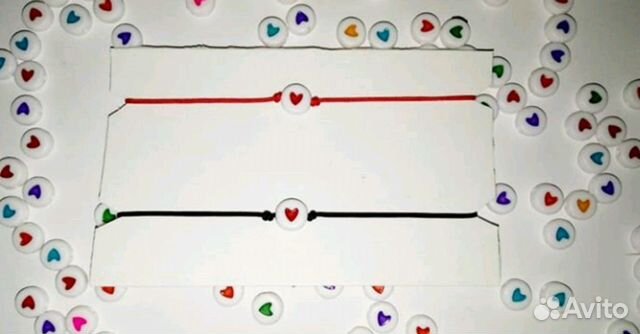 Браслет на нити с сердцем