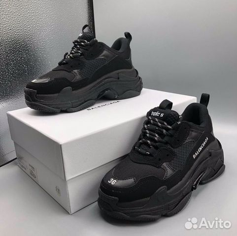 Кроссовки Balenciaga Triple S Кроссовки Balenciaga Triple S