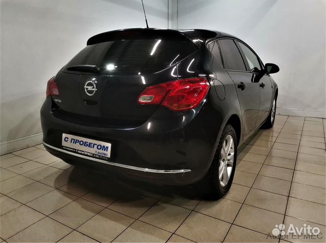 Opel Astra 1.6 AT, 2012, 124 000 км Opel Astra 1.6 AT, 2012, 124 000 км