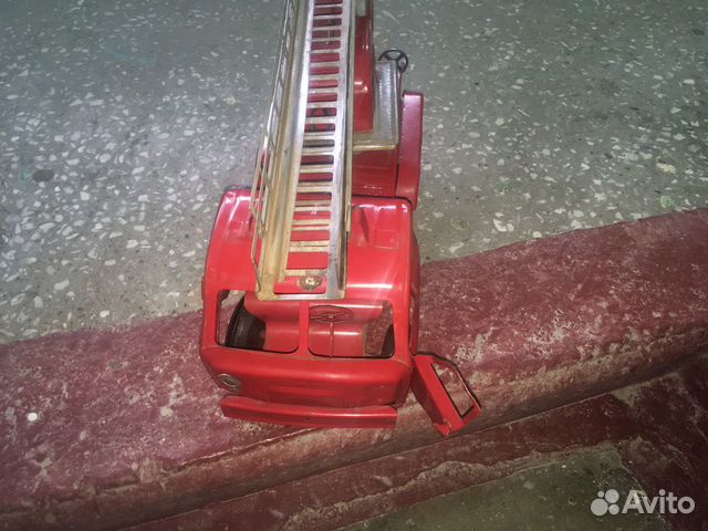 Пожарная машина сим жесть СССР железная игрушка Пожарная машина сим жесть СССР железная игрушка