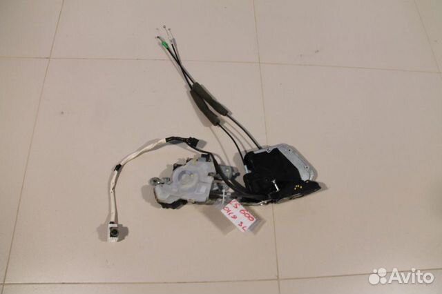 Замок двери задней левой Lexus LS 460 (USF4) Замок двери задней левой Lexus LS 460 (USF4)