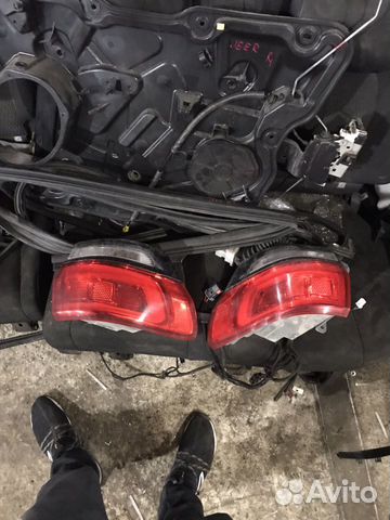 Фонарь задний левый правый Jeep Grand Cherokee wk2 Фонарь задний левый правый Jeep Grand Cherokee wk2
