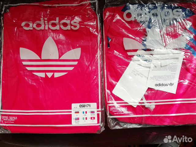 Спортивный костюм adidas Спортивный костюм adidas