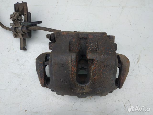 Суппорт передний левый Mercedes w164 x164 w251 ML Суппорт передний левый Mercedes w164 x164 w251 ML