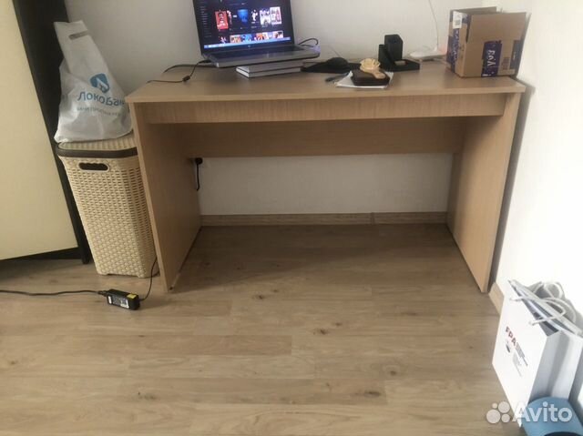 Письменный стол Письменный стол