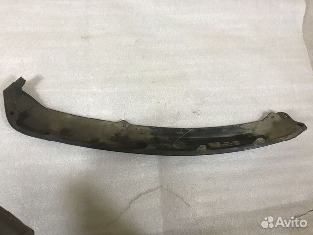 Накладка переднего бампера левая Ford Focus 3