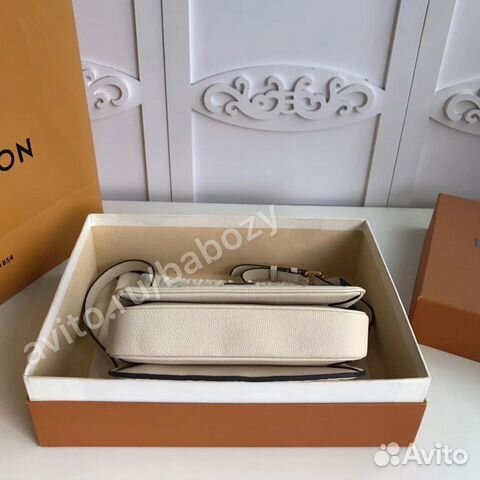 Louis Vuitton Pochette Metis