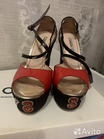 Босоножки на платформе