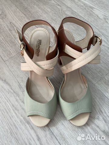 Босоножки женские кожаные (р. 37)