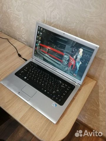Мощный ноутбук Samsung R520 с ярким экраном, 4 Гб Мощный ноутбук Samsung R520 с ярким экраном, 4 Гб