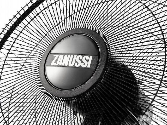 Вентилятор напольный Zanussi ZFF - 907 Вентилятор напольный Zanussi ZFF - 907