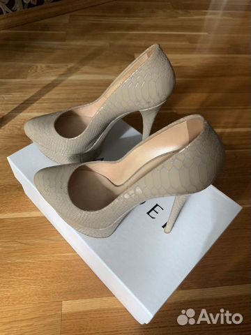 Туфли женские Casadei Туфли женские Casadei
