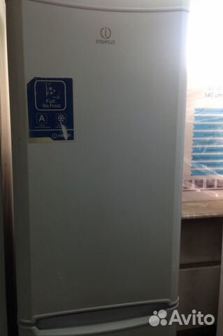 Холодильник indesit