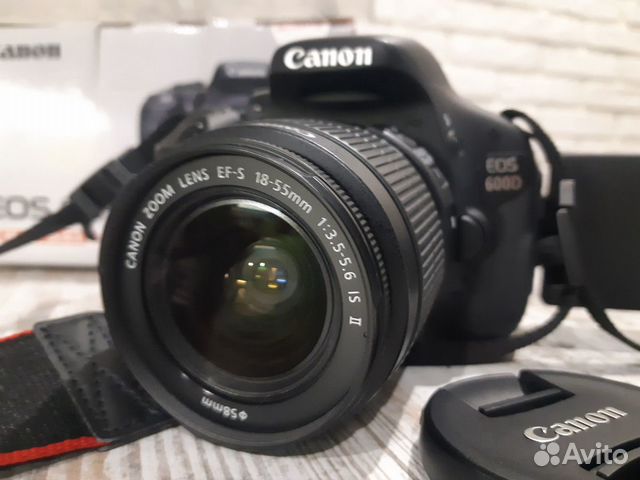 Зеркальный фотоаппарат Canon EOS 600D Зеркальный фотоаппарат Canon EOS 600D
