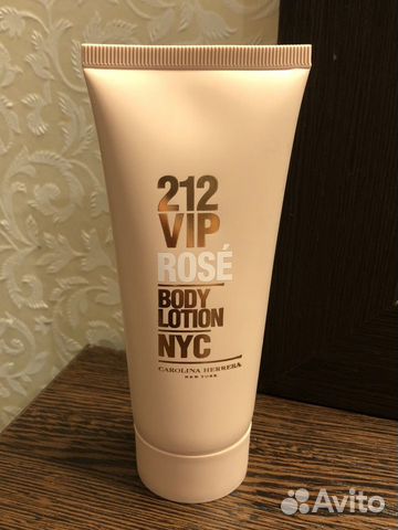 Парфюмерная вода 212VIP rose Carolina Herrera 50мл Парфюмерная вода 212VIP rose Carolina Herrera 50мл