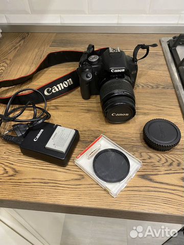 Зеркальный фотоаппарат Canon EOS 500D Зеркальный фотоаппарат Canon EOS 500D
