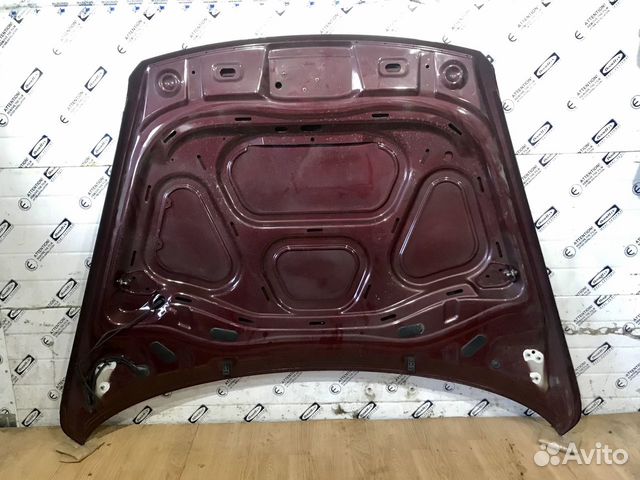 Капот красный VW Touareg 07-10 г.в