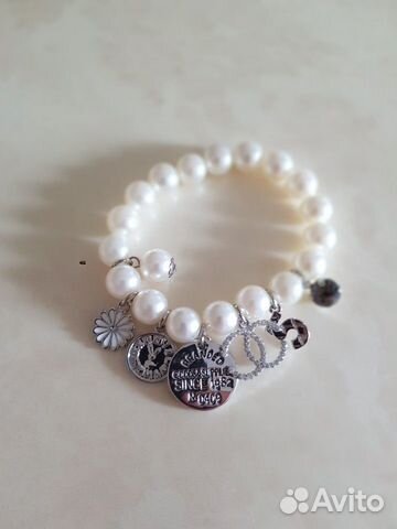Браслет Chanel из бусин Браслет Chanel из бусин