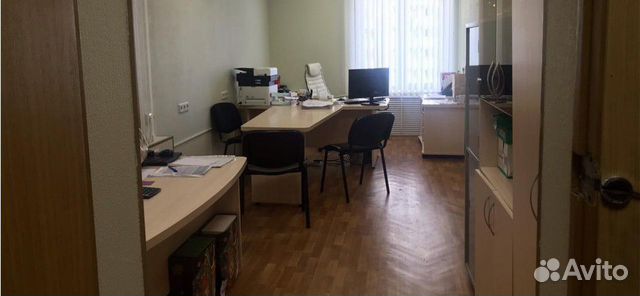 Недалеко от метро офис 10.5 кв.м в аренду