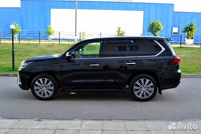 Lexus LX, 2016