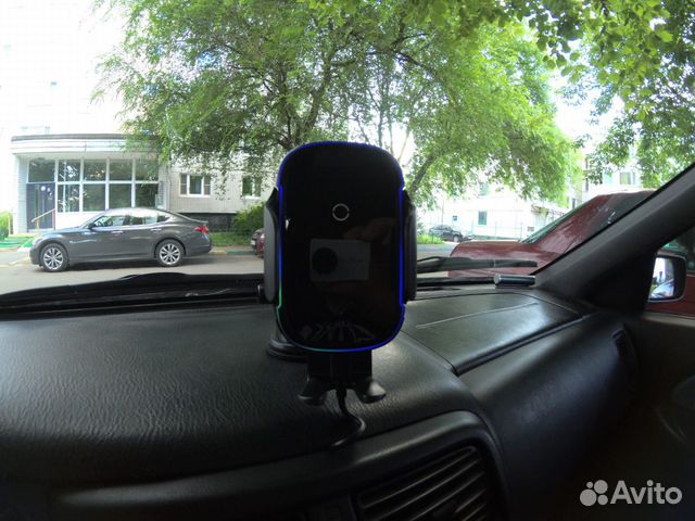 Baseus Qi car charger 15w Baseus Qi car charger 15w