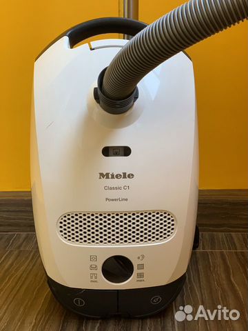 Пылесос Miele C1 Classic White Lotus