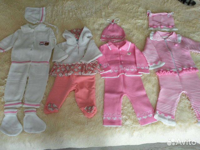 Для малышки костюмчики и толстовки
