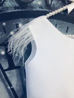 Платье с перьями 110-128 см