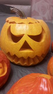 Фонарь из тыквы на Хэллоуин