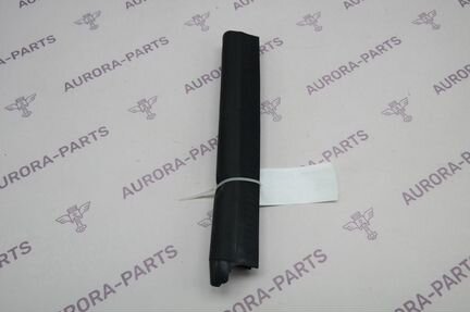 Уплотнитель Range Rover Sport 2 L494 2013