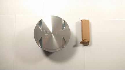 Поршни Mercedes 3.5 ML350