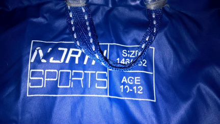 Куртка-дождевик на 10-12 лет