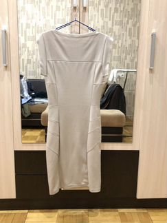 Платье-футляр