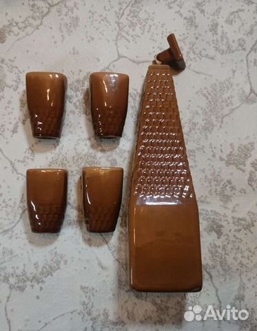 Бутылка керамическая с стаканчиками