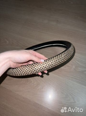 Оплётка на руль со стразами