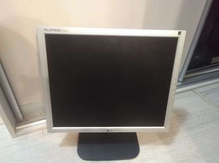 Монитор LG flatron L1718S-SN